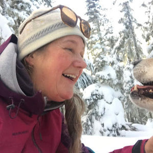 Meet your Posher, Cynthia